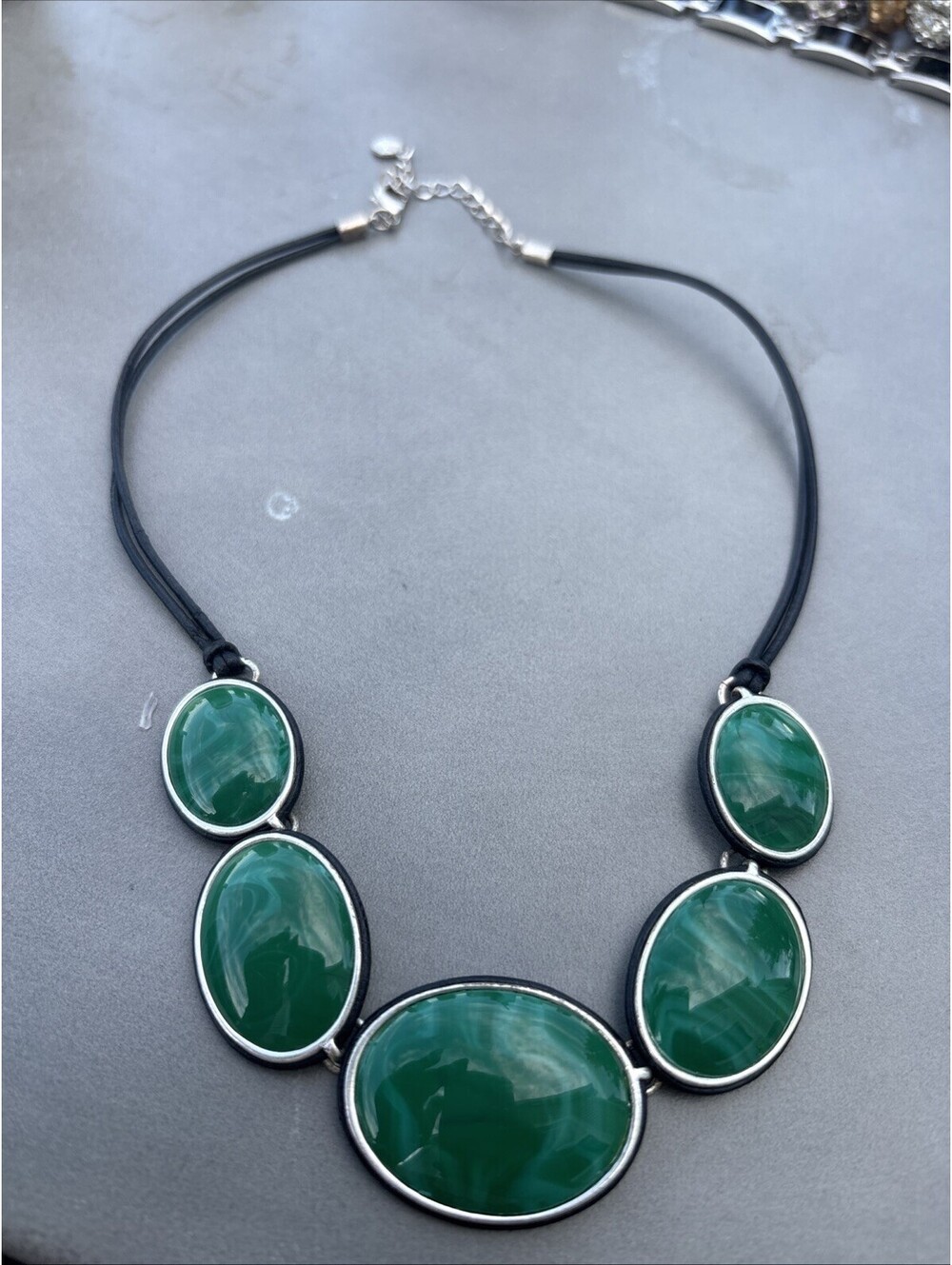 Vtg 5X Bohemian Necklace 18" Green Costume Jewelry Graduated